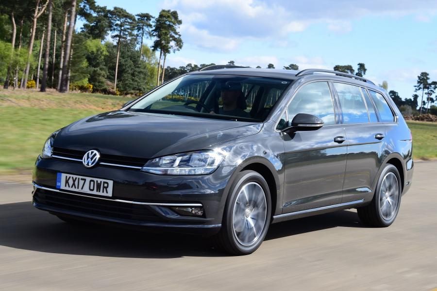  Volkswagen Golf TDI Estate 2017 года  (UK) (фото 12 из 13)